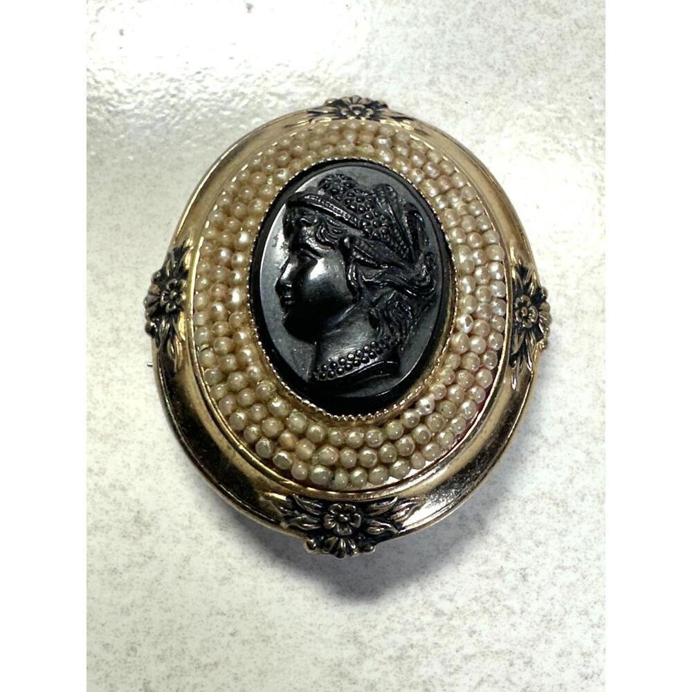 Coro Gold Tone Cameo Brooch Faux Pearl Victorian Revival Pin